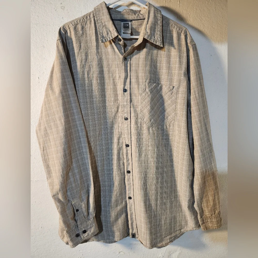 North Face Men's Light Brown and Off White Plaid Button-Up Shirt Size XL